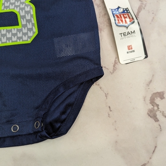 Seattle Seahawks Baby Jersey 3 6 Months NFL Team Apparel 3 Wilson Russel - Picture 4 of 9